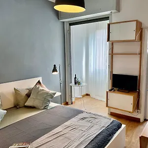 Cozy 3 Km Away From Duomo , Milán Italia